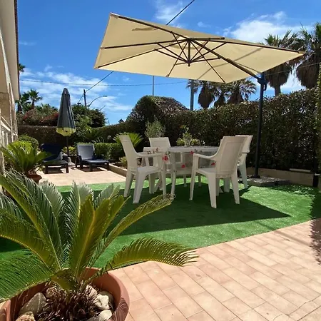 Catherine House Avola