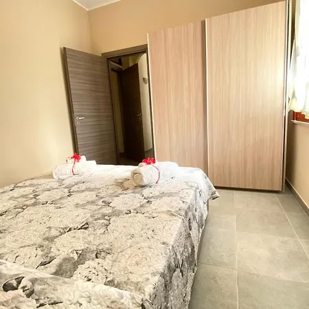 Catherine House * Avola