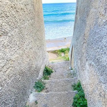 Catherine House Avola